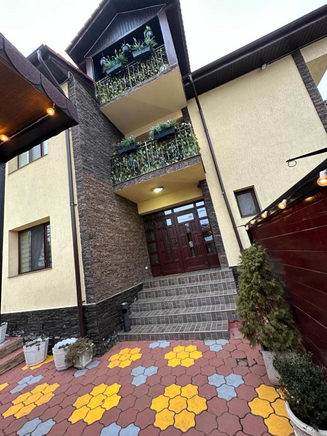 Casa Albert Luca Vaslui Exteriér fotografie